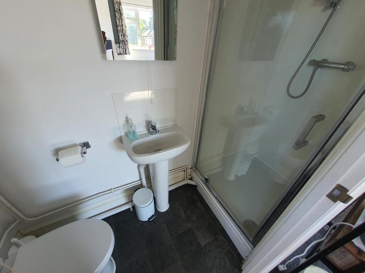 North Cambridge Guesthouse By Payman Club Екстер'єр фото